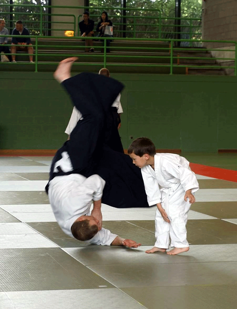 Brussels, June 2016. On the mat.